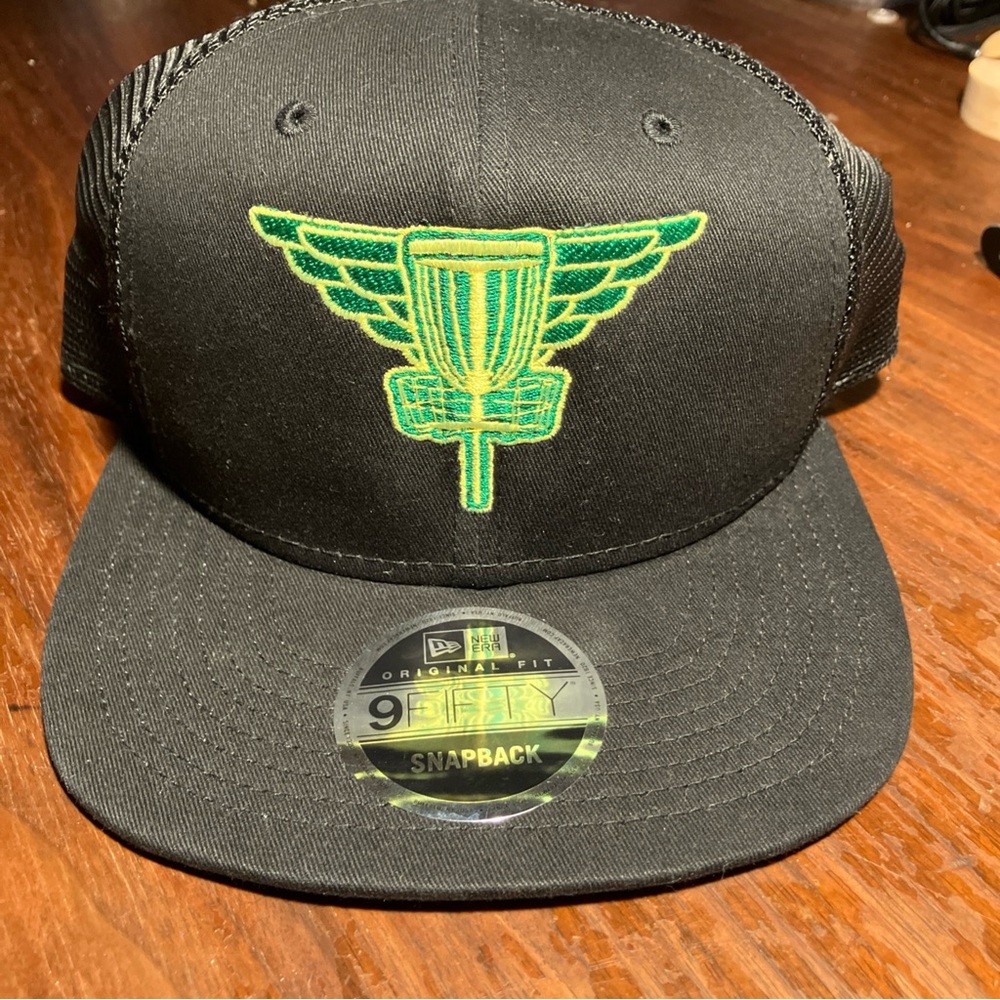 Disc Golf Trucker Cap Krushed basket Angel Wings black adjustable green yellow